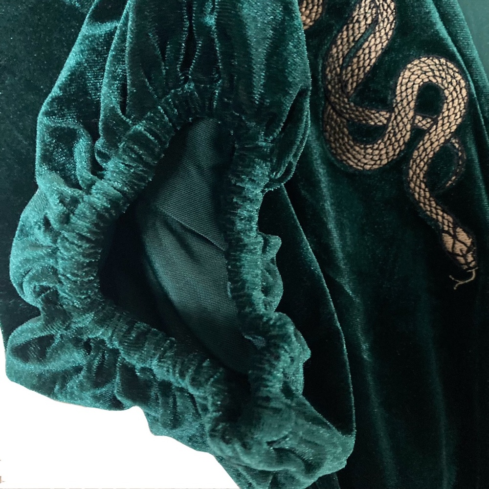 DISTURBIA  Zarina Velour Applique Midi Wrap Dress Emerald Green NWT - Picture 8 of 12